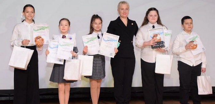 В Горно-Алтайске подведены итоги конкурса «Ученик года»