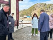 В Среднем Сайдысе проверили ход строительства ФАПа В Среднем Сайдысе проверили ход строительства ФАПа