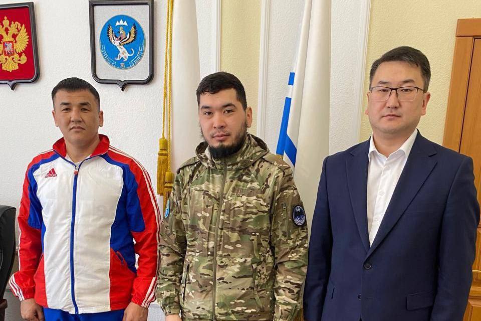 Участники СВО голосуют в Республике Алтай