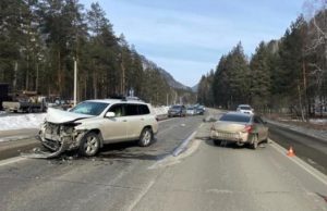 Две «Тойоты» столкнулись в Майминском районе, пострадали трое детей Две «Тойоты» столкнулись в Майминском районе, пострадали трое детей