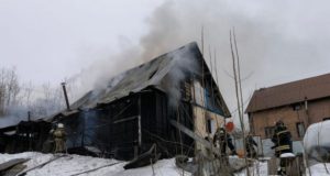 Двухэтажный дом сгорел в Горно-Алтайске