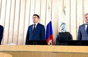 Сессия республиканского парламента началась с минуты молчания Сессия республиканского парламента началась с минуты молчания