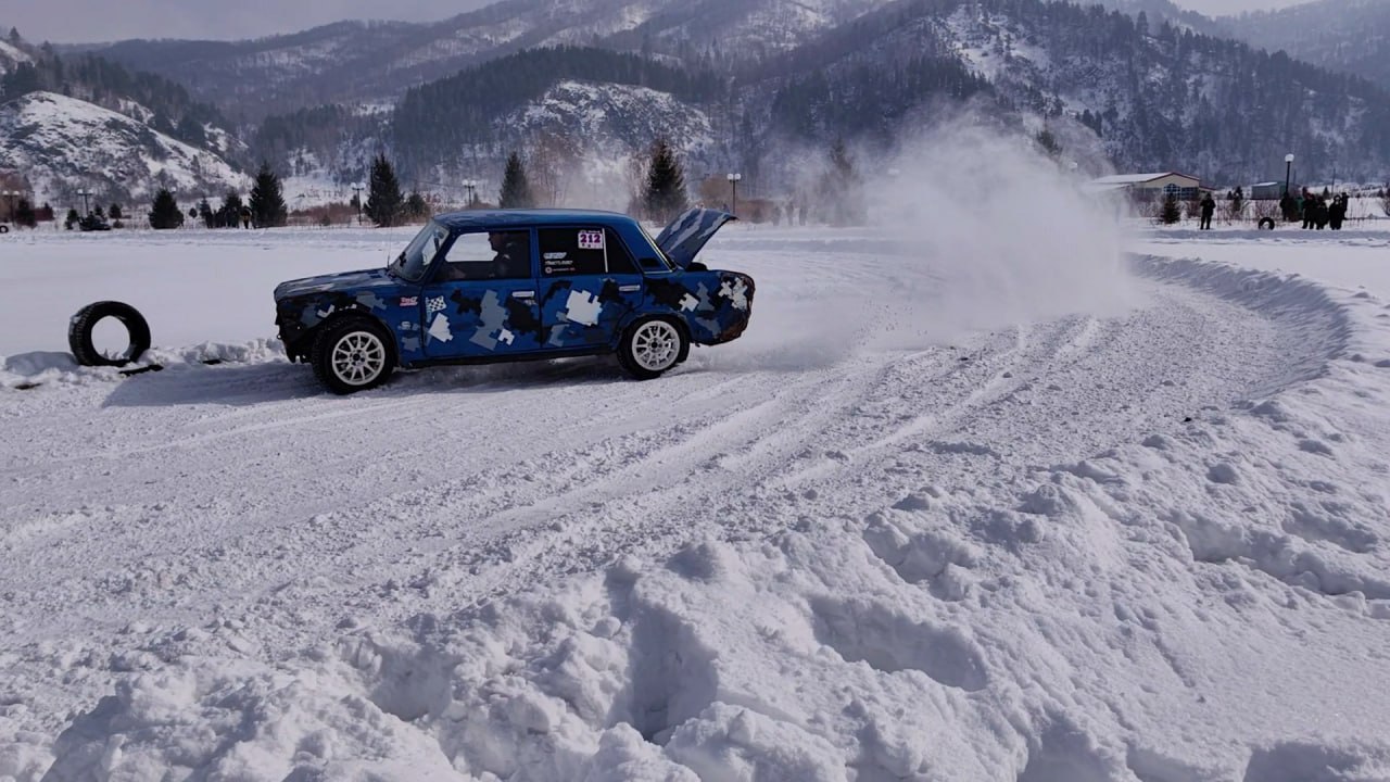 «Снежный спринт» на Алтае объединил более 60 гонщиков 