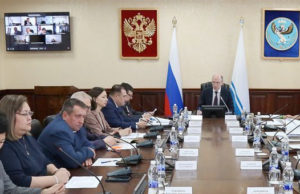 Олег Хорохордин провёл заседание республиканского правительства