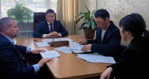 Председатель Эл Курултая провёл приём граждан Председатель Эл Курултая провёл приём граждан