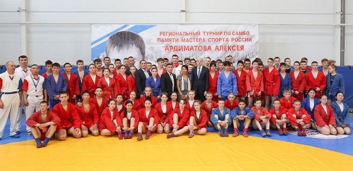 На Алтае прошел турнир по самбо памяти Алексея Ардиматова