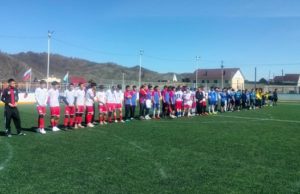 Республиканское первенство по футболу среди юниоров прошло в Усть-Кане Республиканское первенство по футболу среди юниоров прошло в Усть-Кане