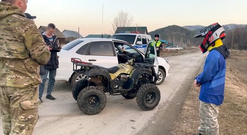 Нарушителей ПДД на Алтае отслеживают при помощи квадрокоптера 
