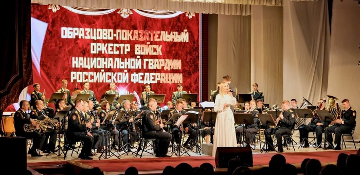 Образцово-показательный оркестр Росгвардии выступил на Алтае