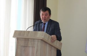 Глава Кош-Агачского района отчитался перед депутатами о деятельности за 2023 год Глава Кош-Агачского района отчитался перед депутатами о деятельности за 2023 год