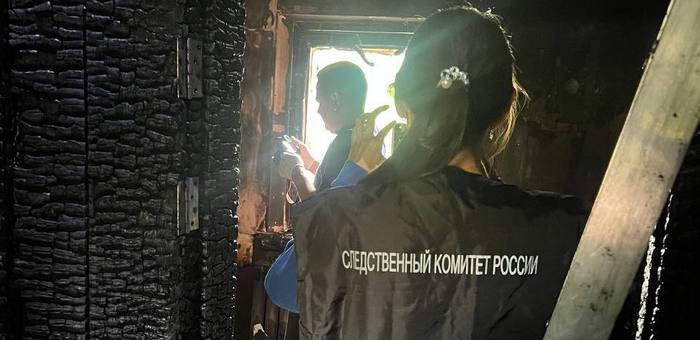 На пожаре в Горно-Алтайске погибла 62-летняя женщина