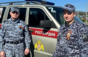 В Горно-Алтайске росгвардейцы помогли мужчине с сердечным приступом В Горно-Алтайске росгвардейцы помогли мужчине с сердечным приступом
