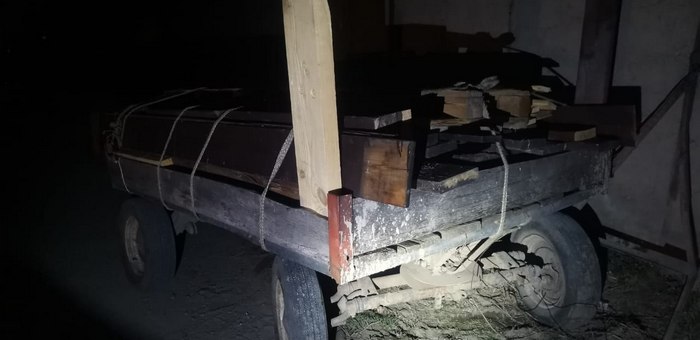 Юная велосипедистка попала под колеса прицепа в Теректе