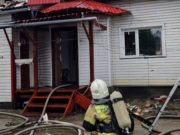 На пожаре в двухэтажном доме в Горно-Алтайске погиб человек
