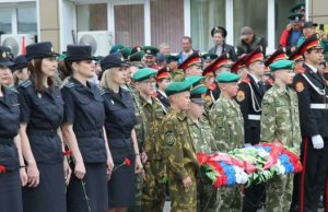 На Алтае отметили День пограничника