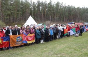 Юбилейный слет туристов-водников проходит на Алтае