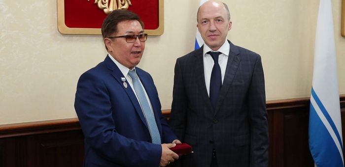 Александр Алчубаев стал почетным гражданином Республики Алтай