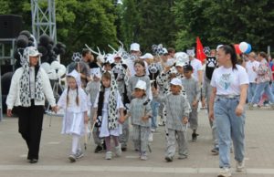 В Горно-Алтайске отметили праздник снежной кошки