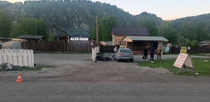 Мотоциклист попал в больницу после столкновения с иномаркой в Аносе