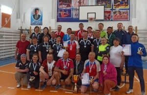 Турнир по волейболу среди ветеранов спорта прошел в Чаган-Узуне Турнир по волейболу среди ветеранов спорта прошел в Чаган-Узуне