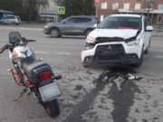 На перекрестке в Горно-Алтайске сельчанка сбила мотоциклиста без прав На перекрестке в Горно-Алтайске сельчанка сбила мотоциклиста без прав