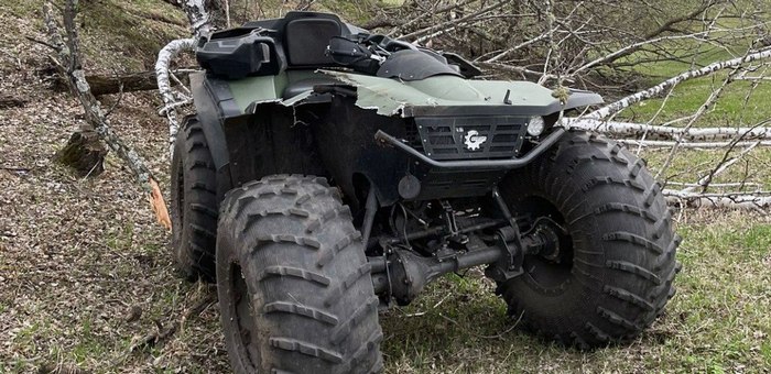 Туристы из Самарской области перевернулись на снегоболотоходе недалеко от Чемала