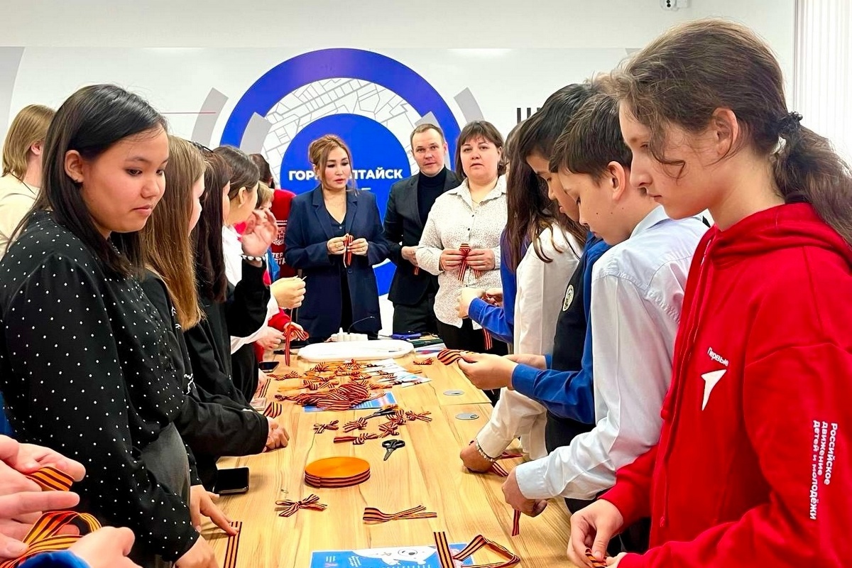 Мастер-класс по ношению георгиевской ленточки прошел в регионе 