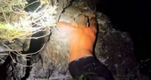 На Алтае спасли белоруса, который несколько часов провисел на отвесной скале