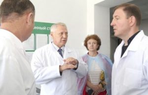 В районных больницах создадут отделения реабилитации