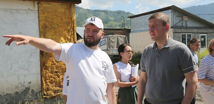 Андрей Турчак назвал преступным проект ремонта школы искусств в Шебалино