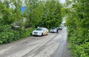 В Горно-Алтайске семилетний мальчик угодил под колеса иномарки В Горно-Алтайске семилетний мальчик угодил под колеса иномарки
