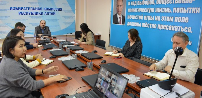 Ещё три кандидата уведомили избирком о выдвижении на пост главы республики