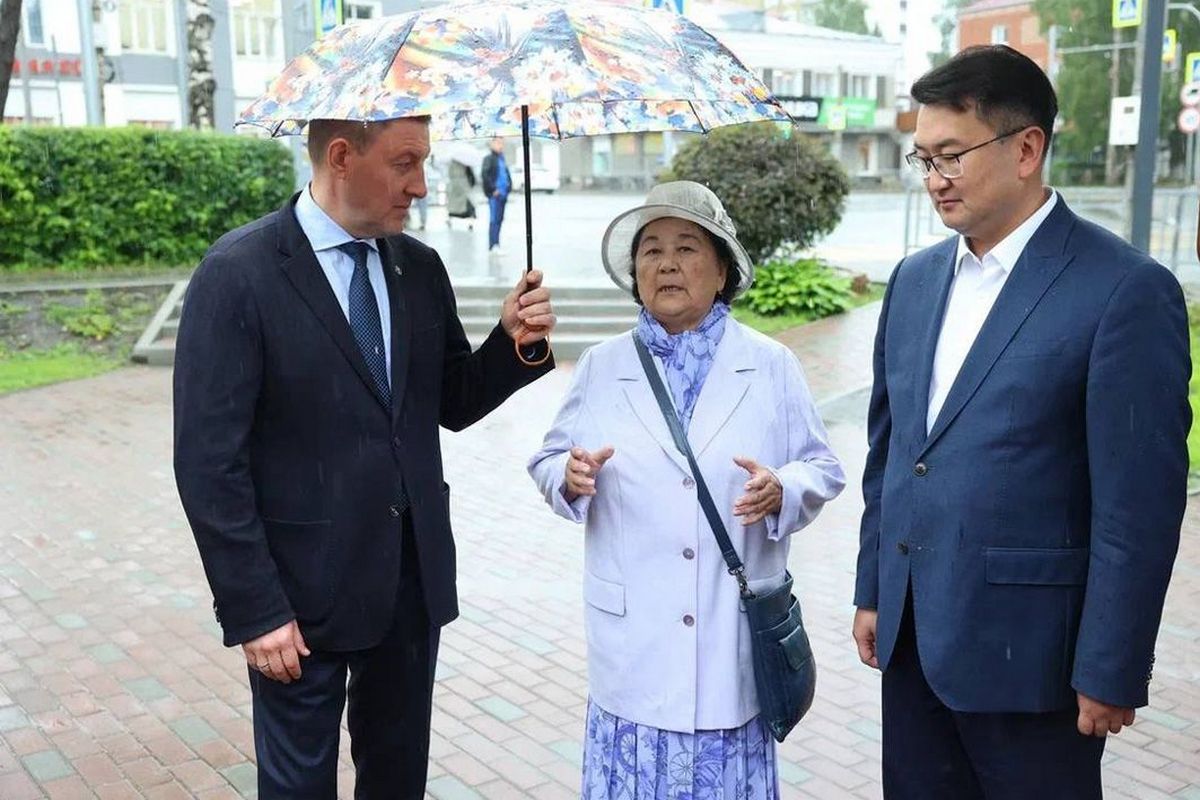 В Горно-Алтайске почтили память Валерия Чаптынова