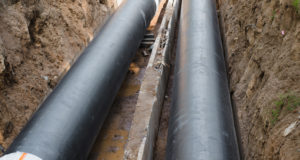 На улице Чорос-Гуркина в Горно-Алтайске начался капремонт магистрального водопровода