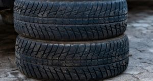 В Горно-Алтайске мужчина из ревности порезал шины на чужом авто В Горно-Алтайске мужчина из ревности порезал шины на чужом авто