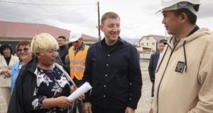 Жители Кош-Агача поблагодарили Андрея Турчака за строительство долгожданного спортзала