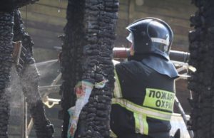 Жилой дом горел в Горно-Алтайске Жилой дом горел в Горно-Алтайске