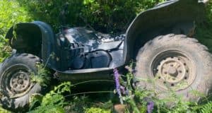 Женщина и ребенок перевернулись на квадроцикле у Озерного