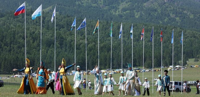 Эл Ойын торжественно открыли в Усть-Канском районе