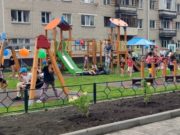 В Горно-Алтайске открыли обновленный двор многоквартирного дома на Чорос-Гуркина