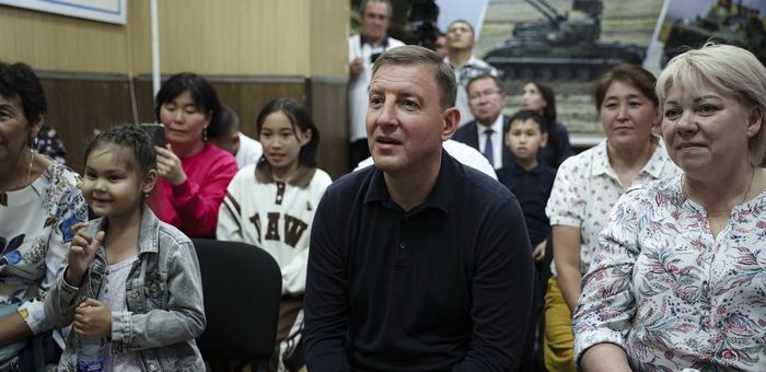 В Республике Алтай прошел телемост с участниками спецоперации