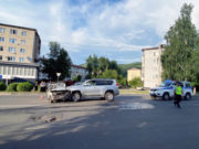 «Ока» столкнулась с «Крузером» в Горно-Алтайске