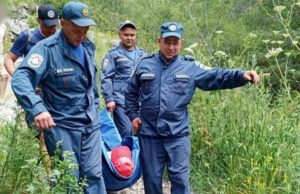 С водопада Чечкыш эвакуировали пожилую туристку С водопада Чечкыш эвакуировали пожилую туристку