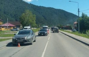 В Элекмонаре ребенок выбежал на дорогу и попал под колеса иномарки В Элекмонаре ребенок выбежал на дорогу и попал под колеса иномарки