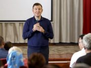 Андрей Турчак встретился с жителями Турочакского района и посетил школу в Бийке