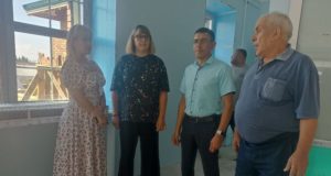 В Майме проверили ход капремонта детского сада «Светлячок» В Майме проверили ход капремонта детского сада «Светлячок»