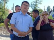 В Горно-Алтайске депутаты проверили ход ремонта улицы Ленинградской В Горно-Алтайске депутаты проверили ход ремонта улицы Ленинградской