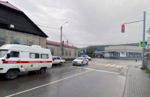 Легковушка и автомобиль скорой помощи столкнулись в Горно-Алтайске Легковушка и автомобиль скорой помощи столкнулись в Горно-Алтайске