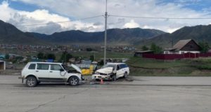 Пьяный водитель устроил ДТП в Онгудае Пьяный водитель устроил ДТП с двумя автомобилями в Онгудае