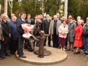 Памятник работникам ЖКХ открыли в Горно-Алтайске Памятник работникам ЖКХ открыли в Горно-Алтайске